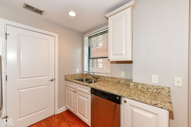 350 N Meridian Street 709, Indianapolis, IN 46204