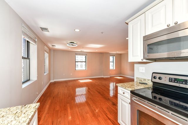350 N Meridian Street 709, Indianapolis, IN 46204