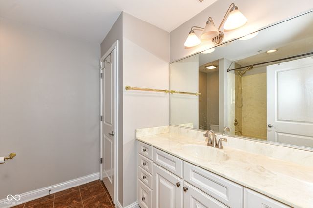 350 N Meridian Street 709, Indianapolis, IN 46204