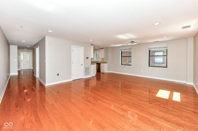 350 N Meridian Street 709, Indianapolis, IN 46204