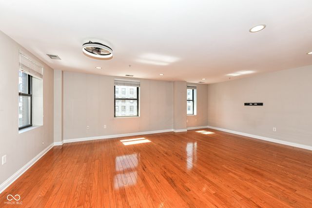350 N Meridian Street 709, Indianapolis, IN 46204