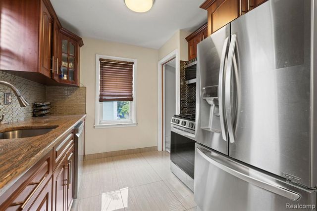 533 N Waverly Street, Dearborn, MI 48128