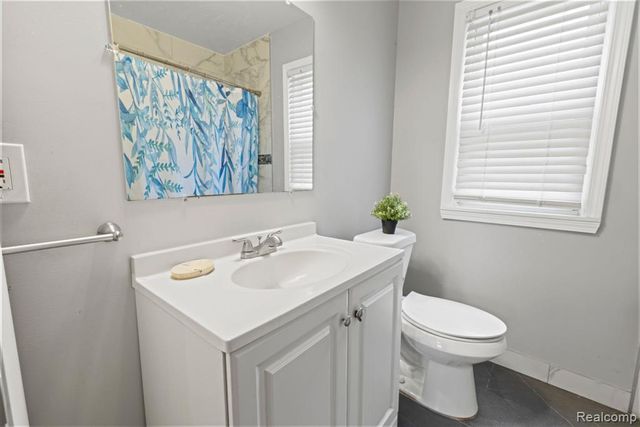 533 N Waverly Street, Dearborn, MI 48128