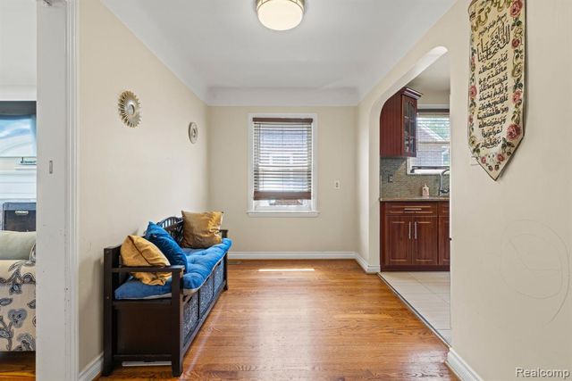 533 N Waverly Street, Dearborn, MI 48128