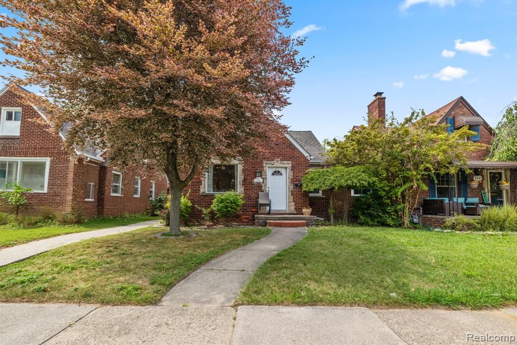 533 N Waverly Street, Dearborn, MI 48128