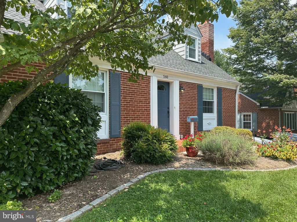 540 PICCADILLY RD, Towson, MD 21204