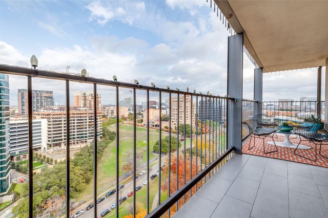 3310 Fairmount Street P2B, Dallas, TX 75201