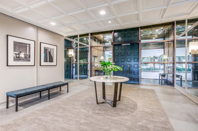 3310 Fairmount Street P2B, Dallas, TX 75201