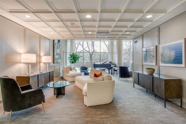 3310 Fairmount Street P2B, Dallas, TX 75201