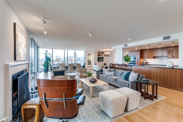 3310 Fairmount Street P2B, Dallas, TX 75201