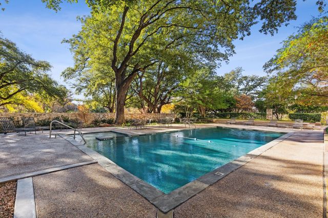 3310 Fairmount Street P2B, Dallas, TX 75201