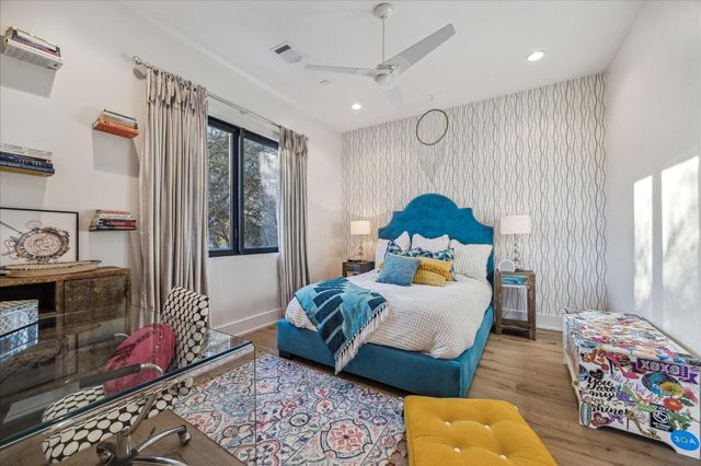 1006 Vista Creek Drive, Sugar Land, TX 77478