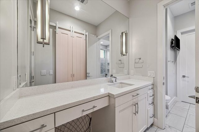 1006 Vista Creek Drive, Sugar Land, TX 77478