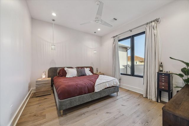 1006 Vista Creek Drive, Sugar Land, TX 77478