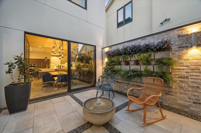 1006 Vista Creek Drive, Sugar Land, TX 77478