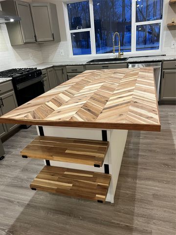 10136 HOLLIS Road, Meadville, PA 16335