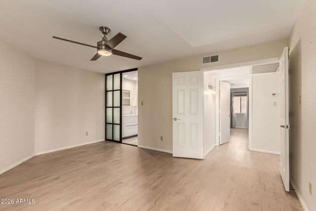 9270 E MISSION Lane 214, Scottsdale, AZ 85258