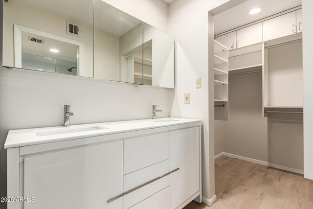 9270 E MISSION Lane 214, Scottsdale, AZ 85258