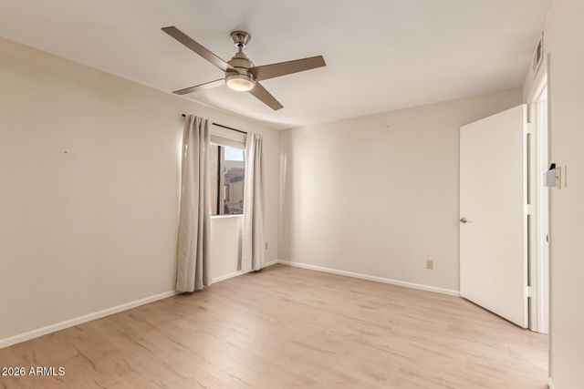 9270 E MISSION Lane 214, Scottsdale, AZ 85258