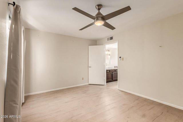 9270 E MISSION Lane 214, Scottsdale, AZ 85258