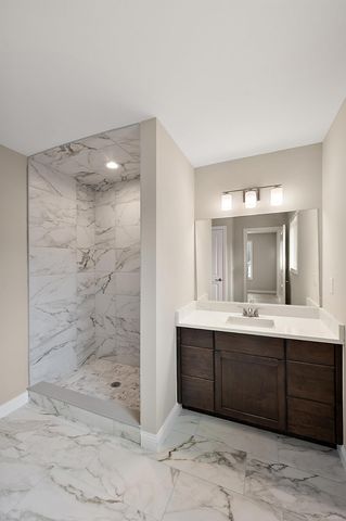18901 Via Firenze Drive, Macomb, MI 48044