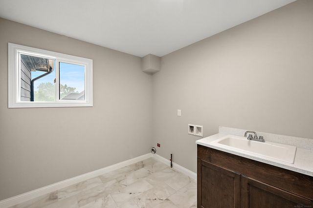 18901 Via Firenze Drive, Macomb, MI 48044