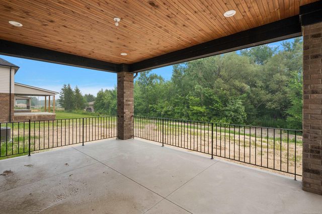 18901 Via Firenze Drive, Macomb, MI 48044