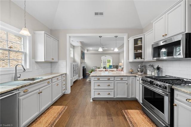5042 Skipper Lane, Winston-salem, NC 27106