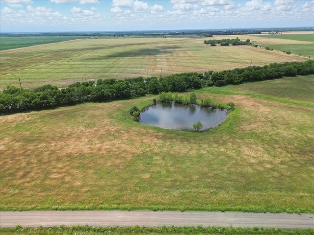 6464 County Road 1050, Celeste, TX 75423