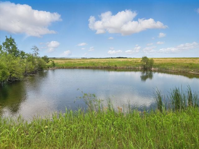 6464 County Road 1050, Celeste, TX 75423