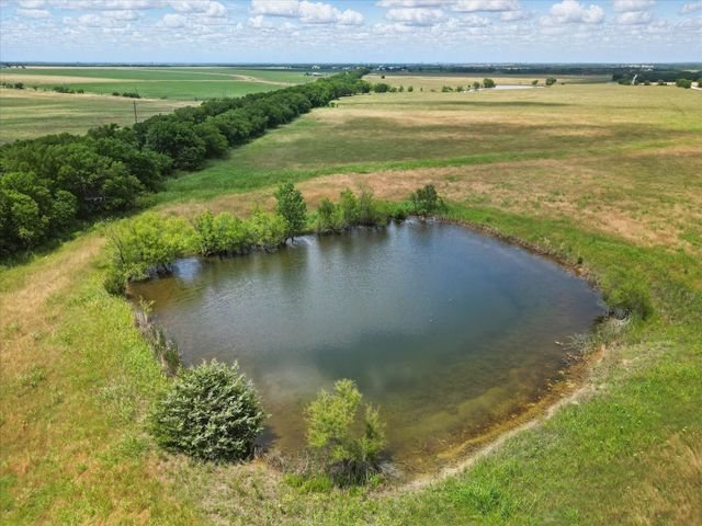 6464 County Road 1050, Celeste, TX 75423