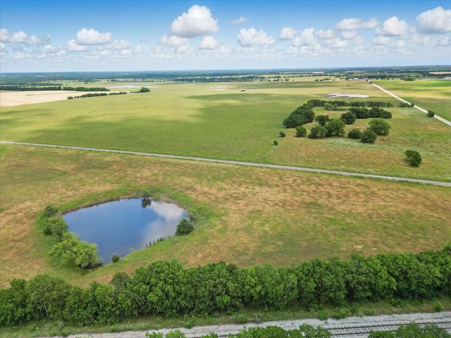 6464 County Road 1050, Celeste, TX 75423