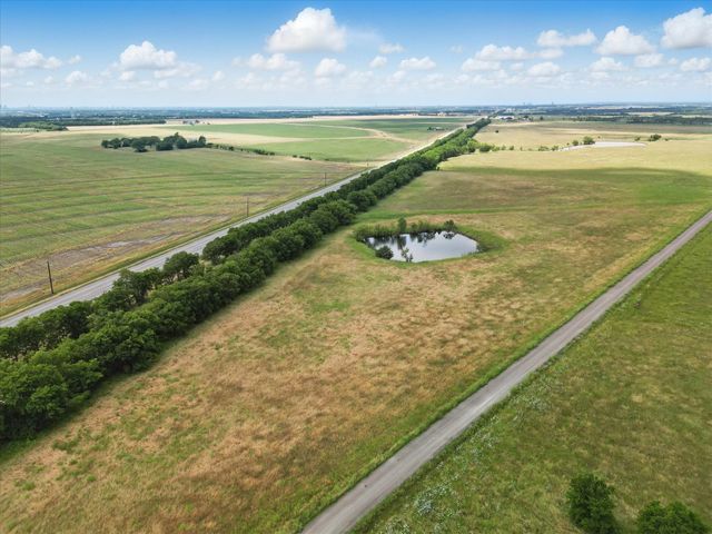 6464 County Road 1050, Celeste, TX 75423