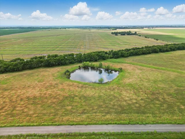 6464 County Road 1050, Celeste, TX 75423