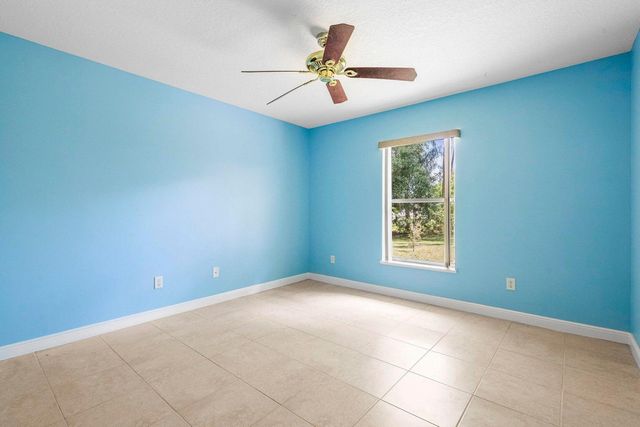 1698 SW Mockingbird Drive, Port St Lucie, FL 34986