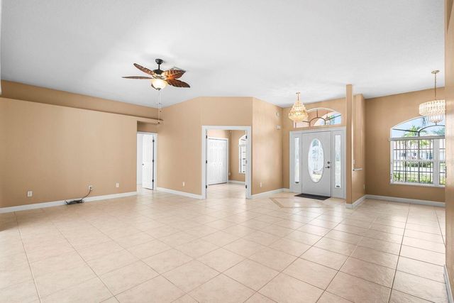 1698 SW Mockingbird Drive, Port St Lucie, FL 34986
