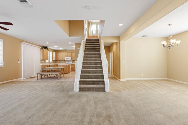 9333 Vintner Cir, Patterson, CA 95363