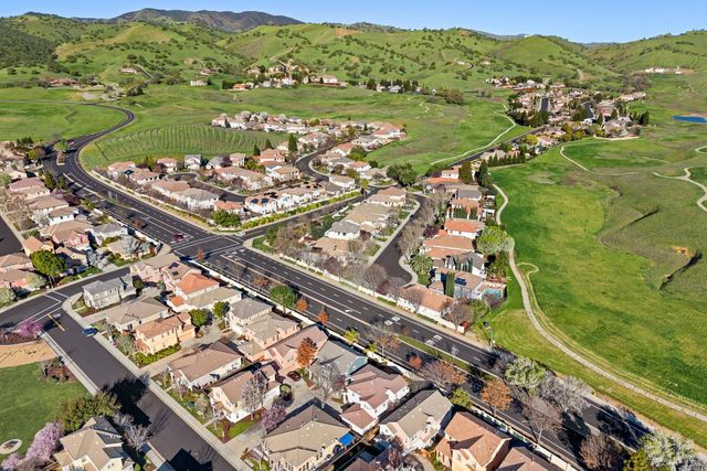 9333 Vintner Cir, Patterson, CA 95363