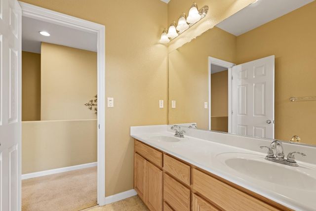 9333 Vintner Cir, Patterson, CA 95363