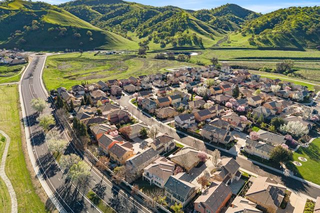 9333 Vintner Cir, Patterson, CA 95363