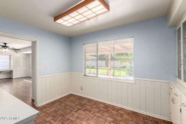 1339 E LUKE Avenue, Phoenix, AZ 85014