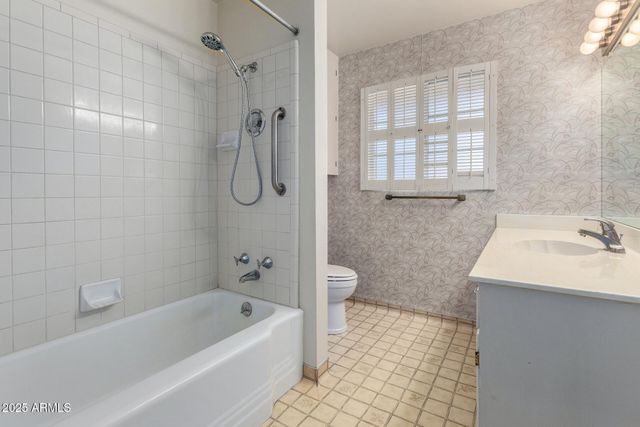 1339 E LUKE Avenue, Phoenix, AZ 85014