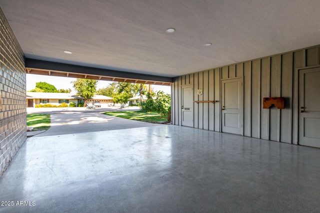 1339 E LUKE Avenue, Phoenix, AZ 85014