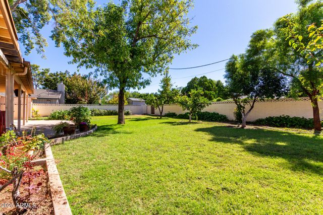 1339 E LUKE Avenue, Phoenix, AZ 85014