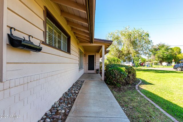 1339 E LUKE Avenue, Phoenix, AZ 85014