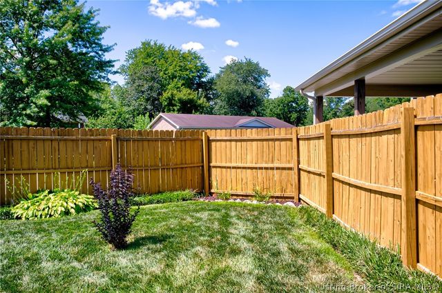 200 Talina Drive, Charlestown, IN 47111