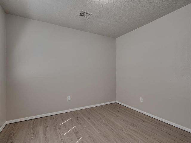 1525 McGregor Drive, Midwest City, OK 73130