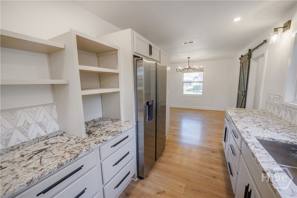 Image 12 of property listing at 2325 E 40th Street, Savannah, GA 31404