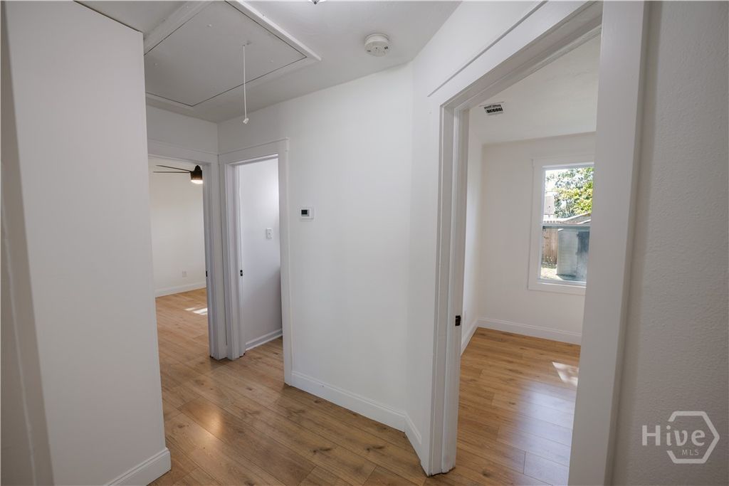 Image 13 of property listing at 2325 E 40th Street, Savannah, GA 31404