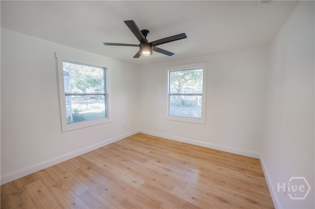 Image 14 of property listing at 2325 E 40th Street, Savannah, GA 31404